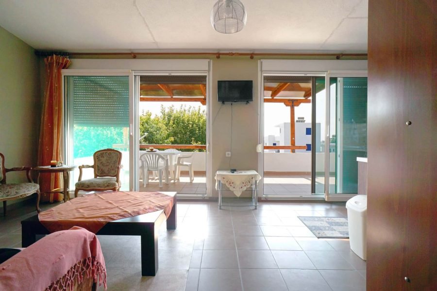 Iordanis Seaside House